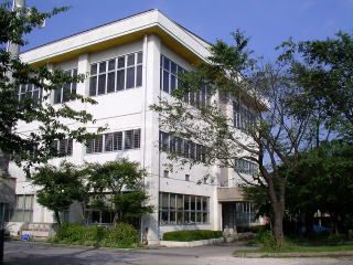 中学校　宇都宮市立旭中学校（中学校）まで277m