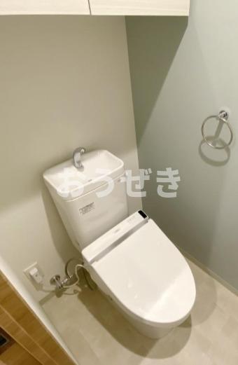 トイレ　※同仕様参考写真