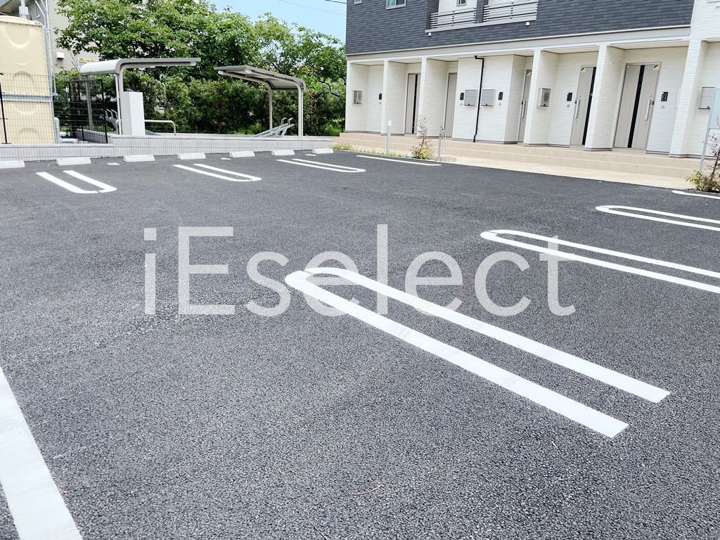 駐車場　敷地内駐車場も募集中です！