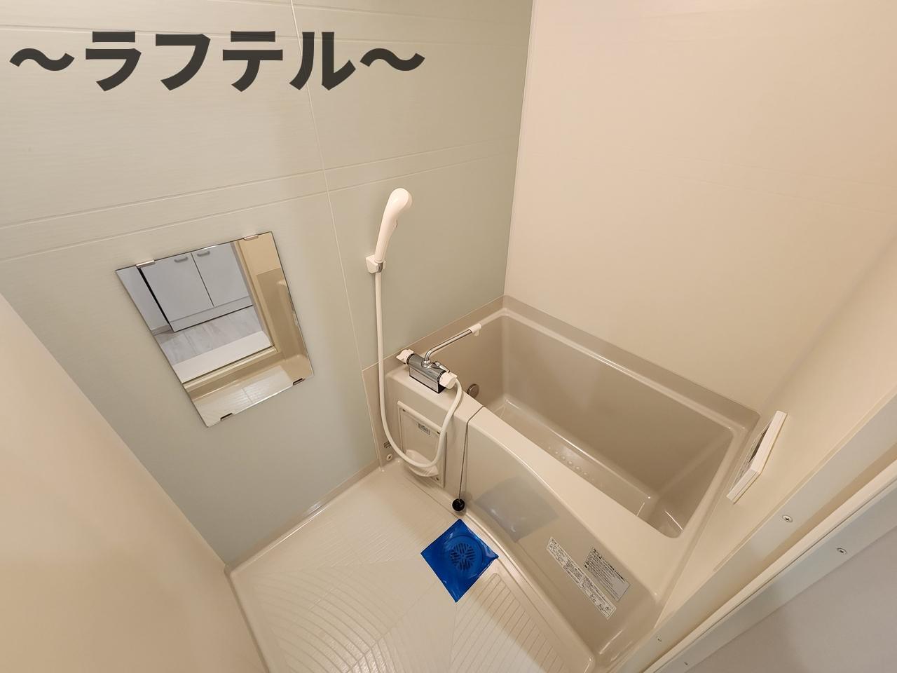 バス・シャワールーム　同メーカー施工　別部屋イメージ写真