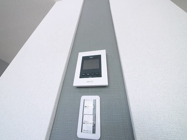 セキュリティ　お顔が見えるモニター付きインターホンもございます。
