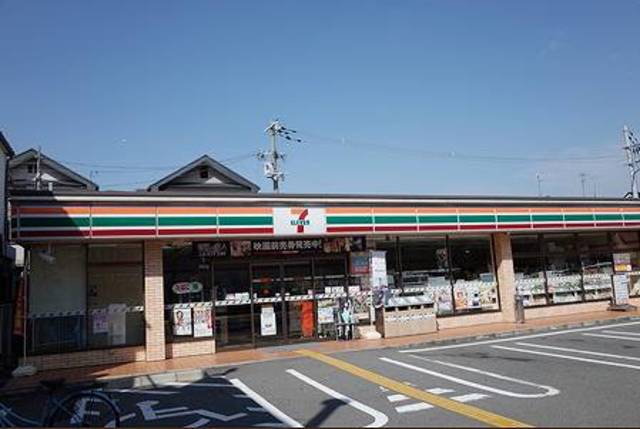 コンビニ　セブンイレブン堺けやき通り店（コンビニ）まで560m