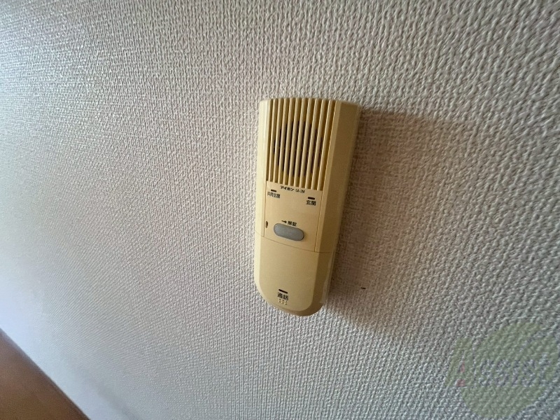 セキュリティ　インターホンです。来客者を確認できるので安心！