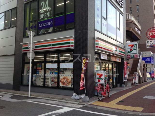 コンビニ　セブンイレブン藤崎駅前店（コンビニ）まで548m