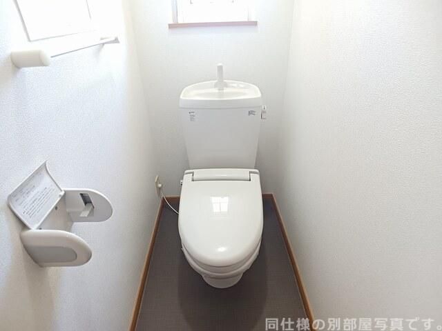 イーハトーヴ 勝根B棟のトイレ写真