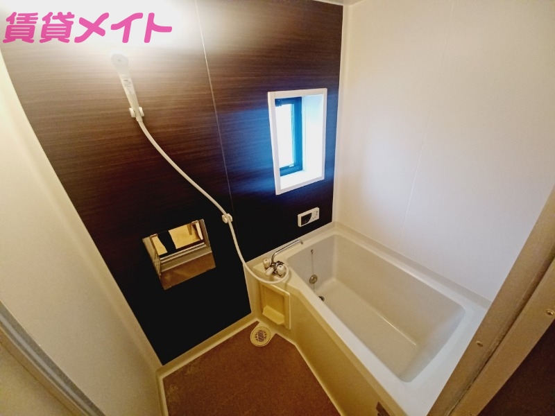 バス・シャワールーム　同型参考写真