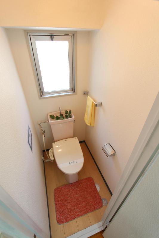 トイレ　同タイプ別部屋写真です。現況優先となります。