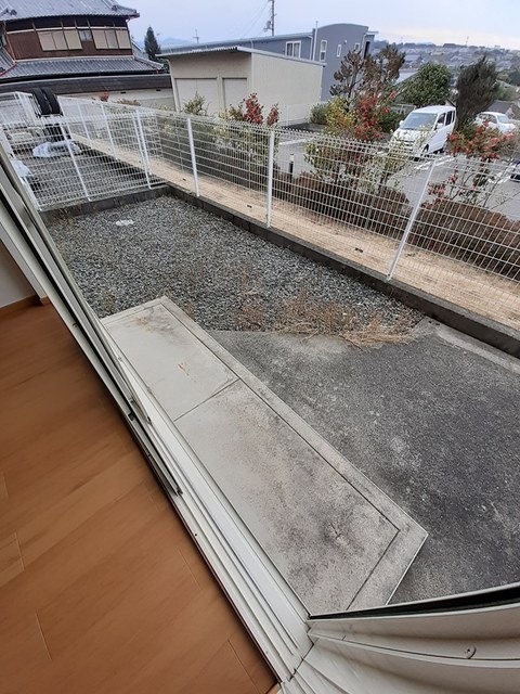バルコニー　庭