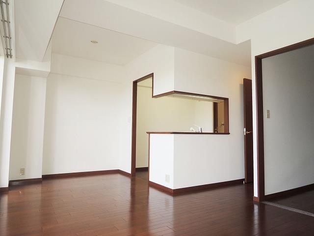 居室・リビング　開放感のあるゆったりとしたお部屋です♪