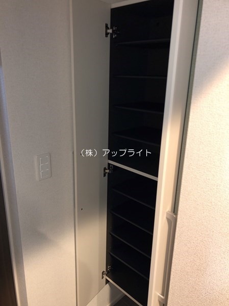 その他設備　シューズボックス