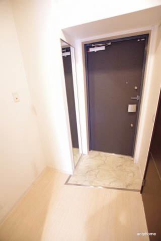 アーバネックス南森町の玄関写真