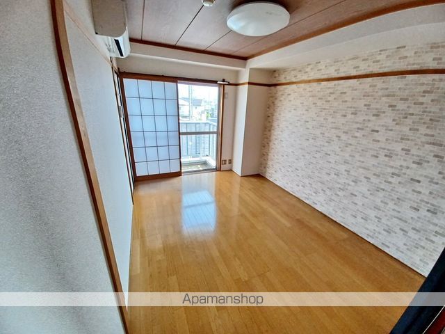 ラ・フォーレ須坂の居間写真