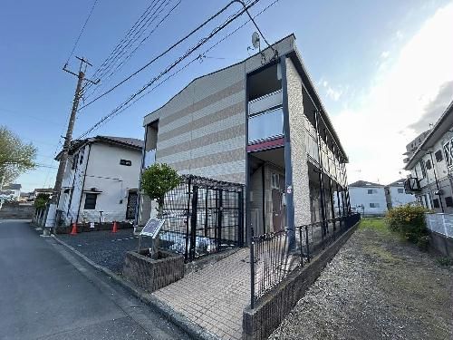 レオパレスクレール岸町の外観写真