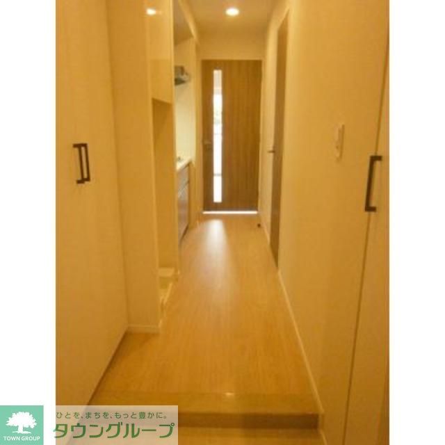 玄関　※写真は同タイプ住戸です。