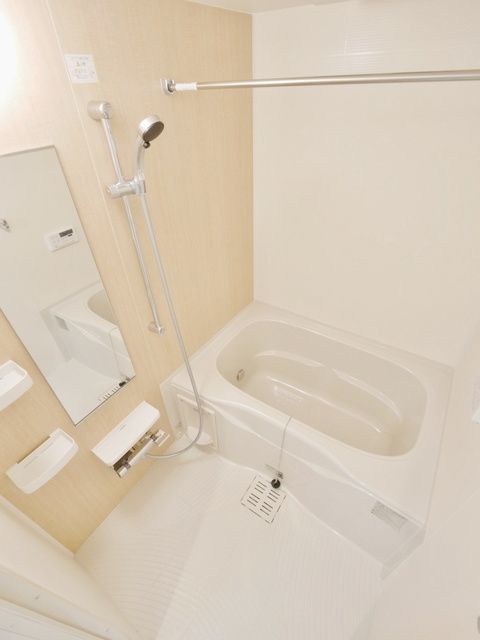 バス・シャワールーム　★オシャレなタイルのバスです★