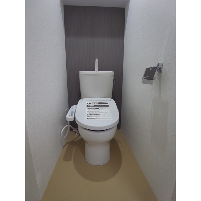 西鉄天神大牟田線 西鉄久留米駅 徒歩17分 14階建 築11年のトイレ写真
