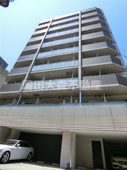 建物外観　2012年10月築　RC鉄筋コンクリート造10階建て総戸数8