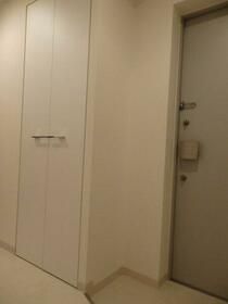 フェニックス東高円寺の玄関写真