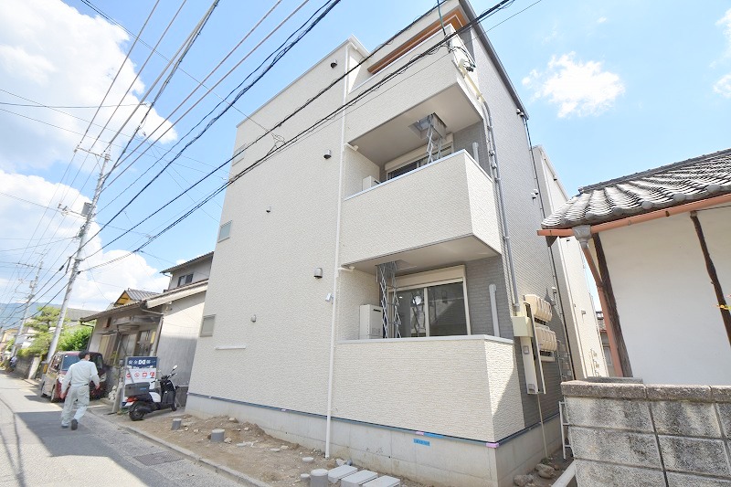 建物外観　お問合せはシティホーム海田センター　082-821-2227