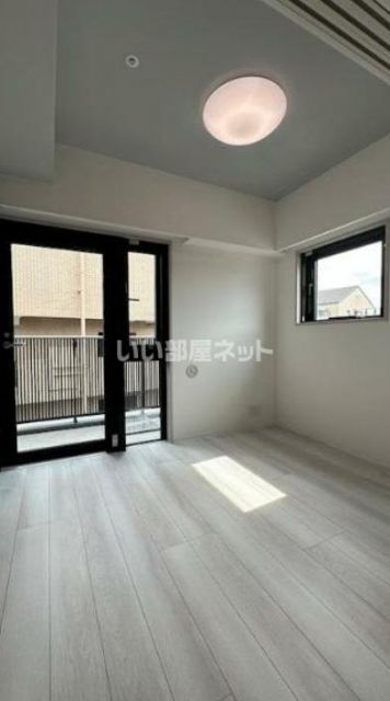 ZOOM立川曙町の居間写真