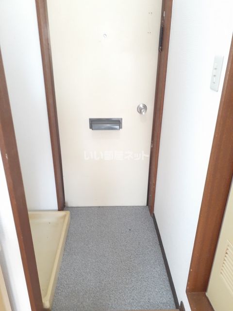 メゾンドフルールIの玄関写真