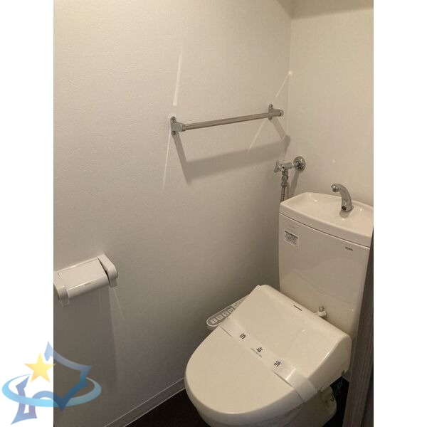 アストリア宮の森のトイレ写真