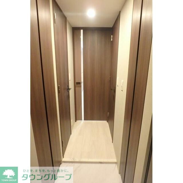グランカーサ曳舟の玄関写真