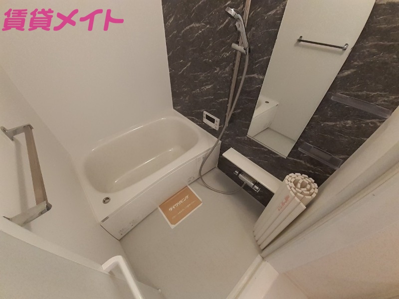 バス・シャワールーム　同型参考写真