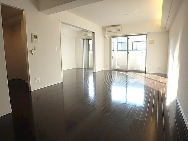 居室・リビング　居室※反転部屋参考写真