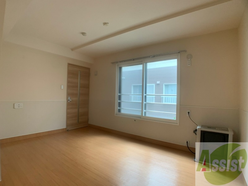 居室・リビング　広くてキレイなお部屋が広がっていて、充実した生活が送れそう。