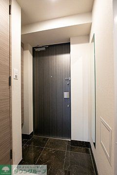 玄関　※写真は同タイプ住戸です。
