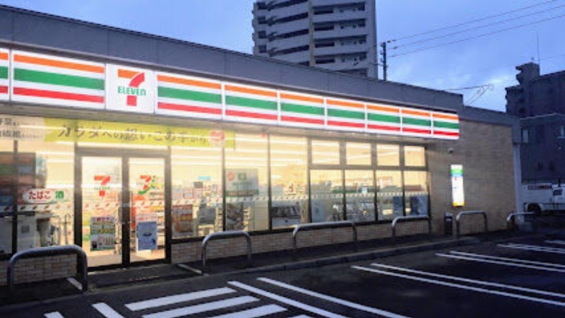 コンビニ　セブンイレブン札幌厚別中央5条店（コンビニ）まで1290m