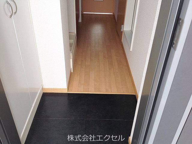 玄関　同等タイプのイメージ写真です。