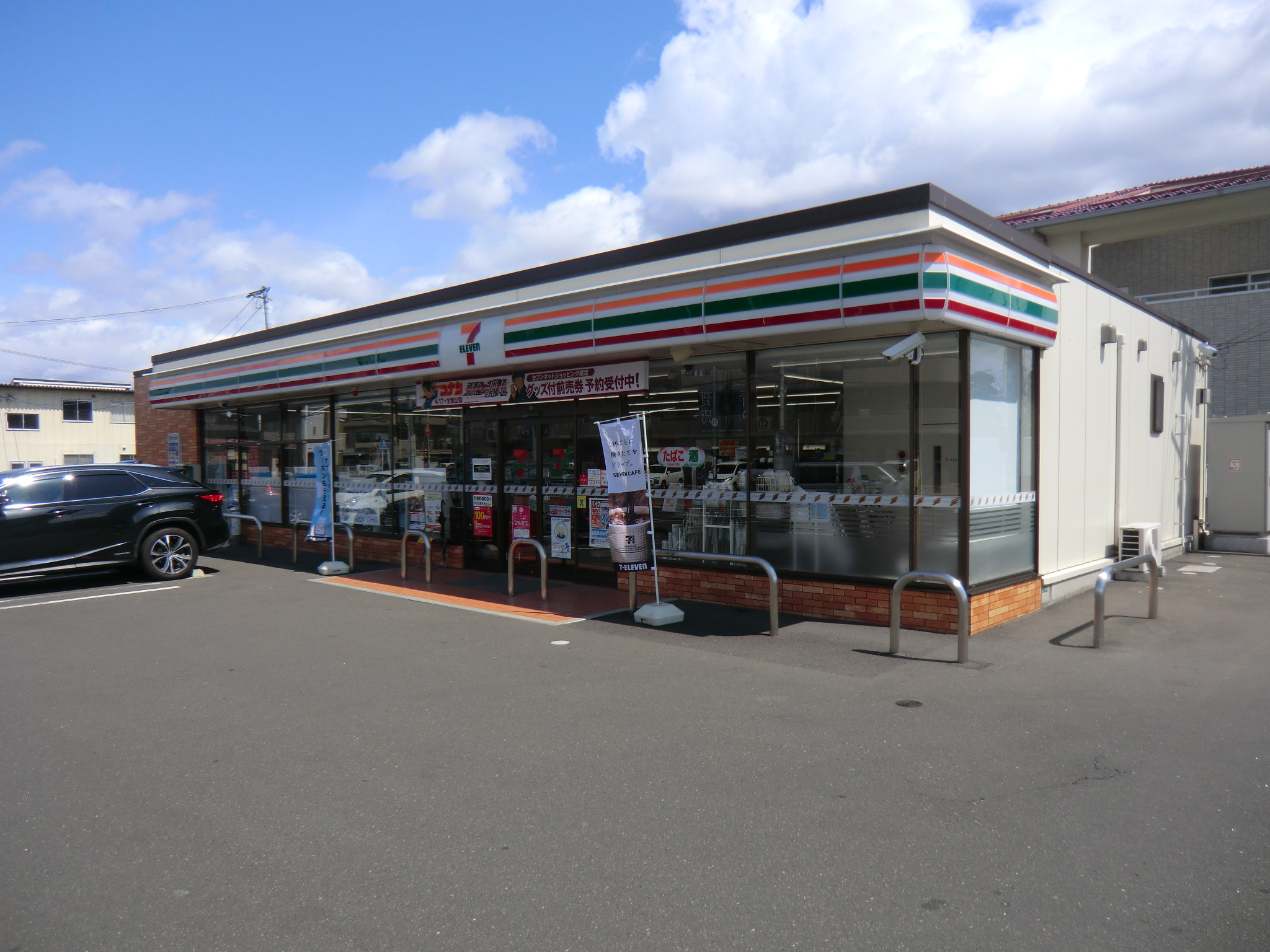 コンビニ　セブンイレブン仙台六丁の目中町店（コンビニ）まで150m