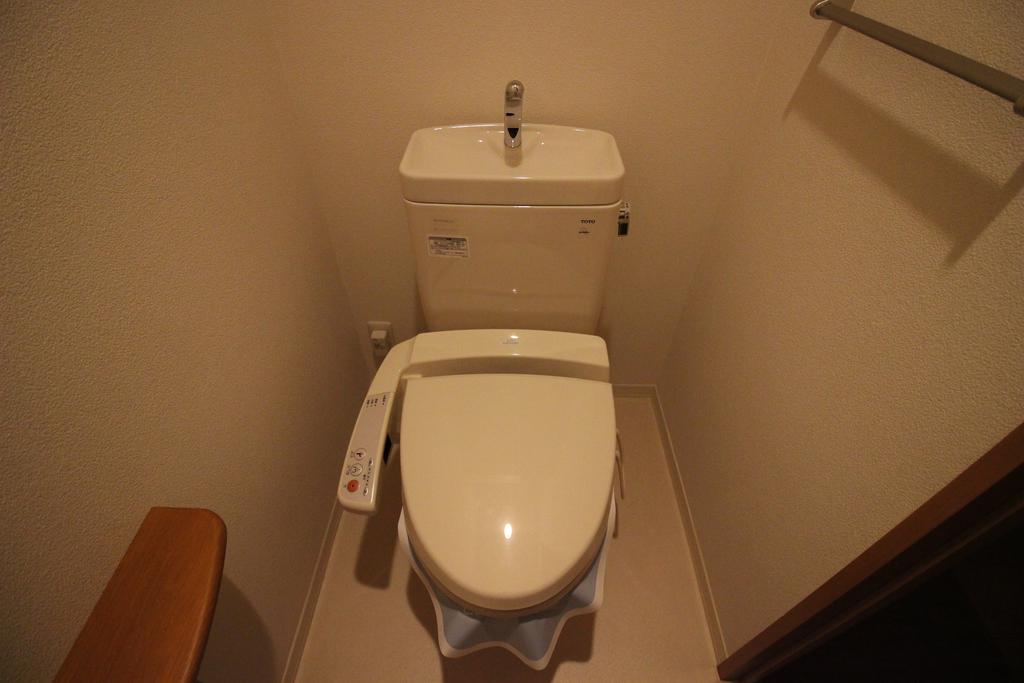 トイレ　トイレ：画像は同社類似物件の写真