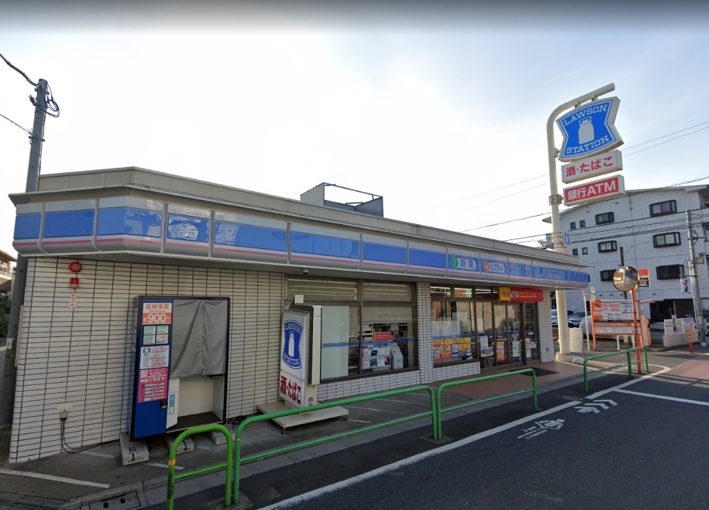 コンビニ　ローソン 練馬東大泉五丁目店（コンビニ）まで711m