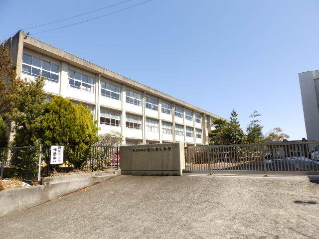 【サリーレの小学校】