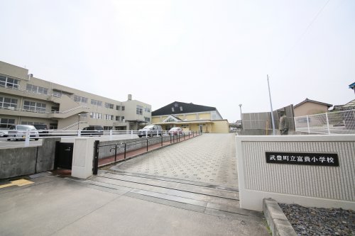 【ベルコートの小学校】