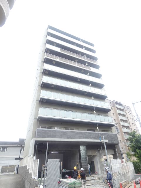 【豊中市玉井町のマンションの建物外観】