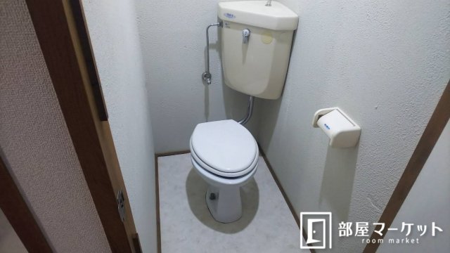 【岡崎市宇頭町のアパートのトイレ】