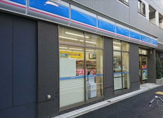 【新宿区下落合のマンションのコンビニ】