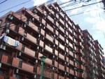 【府中市宮西町のマンションの建物外観】