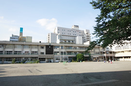 【高崎市羅漢町のマンションの小学校】