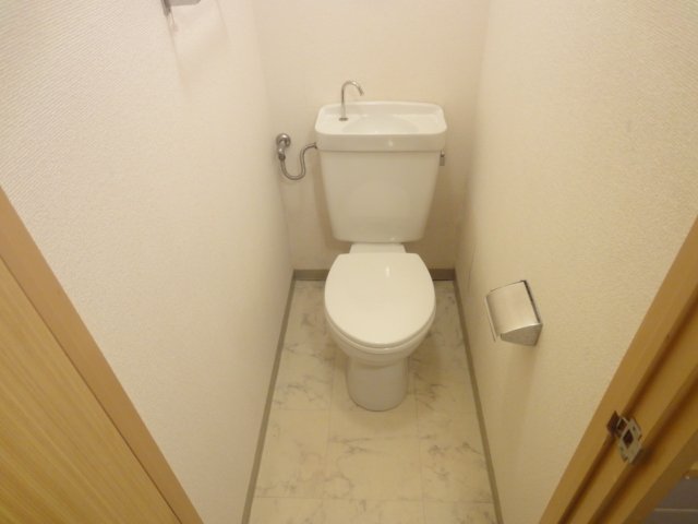 トイレ　同物件別室