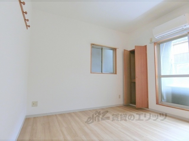 居室・リビング　洋室