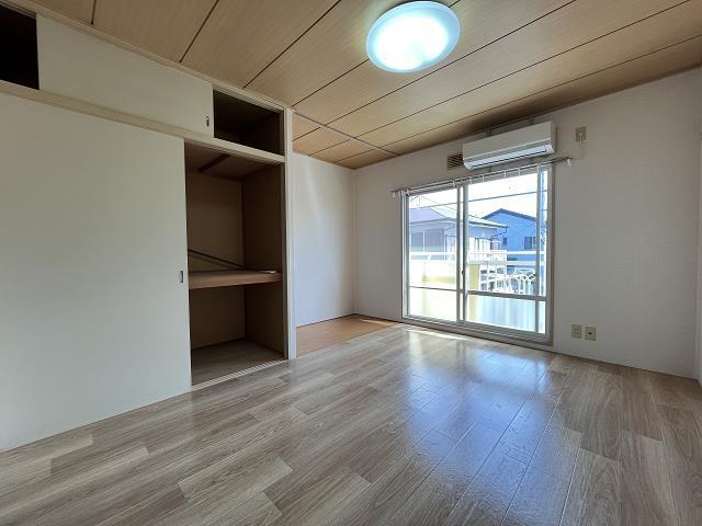 居室・リビング　洋室