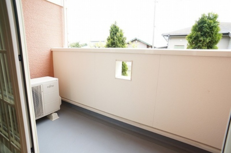 バルコニー　図面と現状に相違がある場合には現状を優先