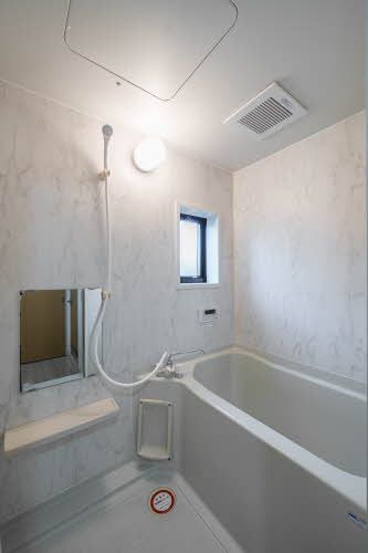 バス・シャワールーム　浴室