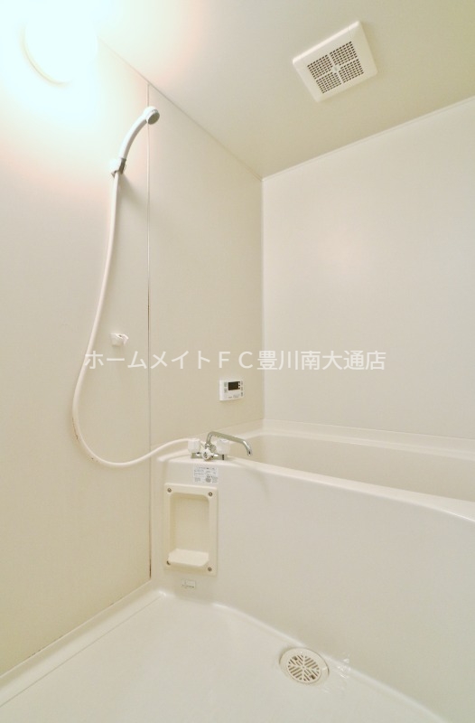 バス・シャワールーム　同型別部屋写真