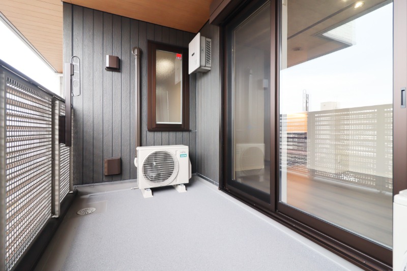 バルコニー　図面と現状に相違がある場合には現状を優先